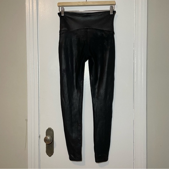 SPANX Faux Leather Leggings size XL - Picture 9 of 10